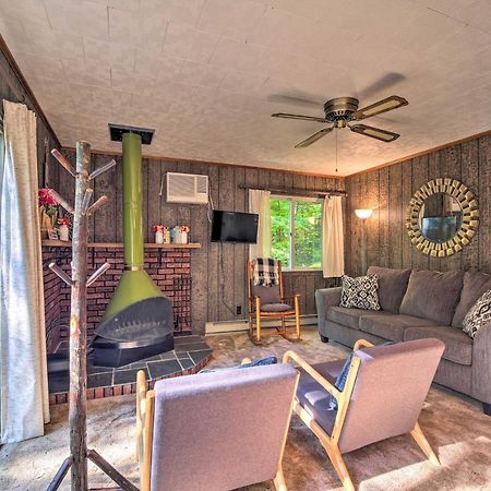 Cozy Adirondacks Cabin Walk To Lake Eaton! Jay Eksteriør bilde