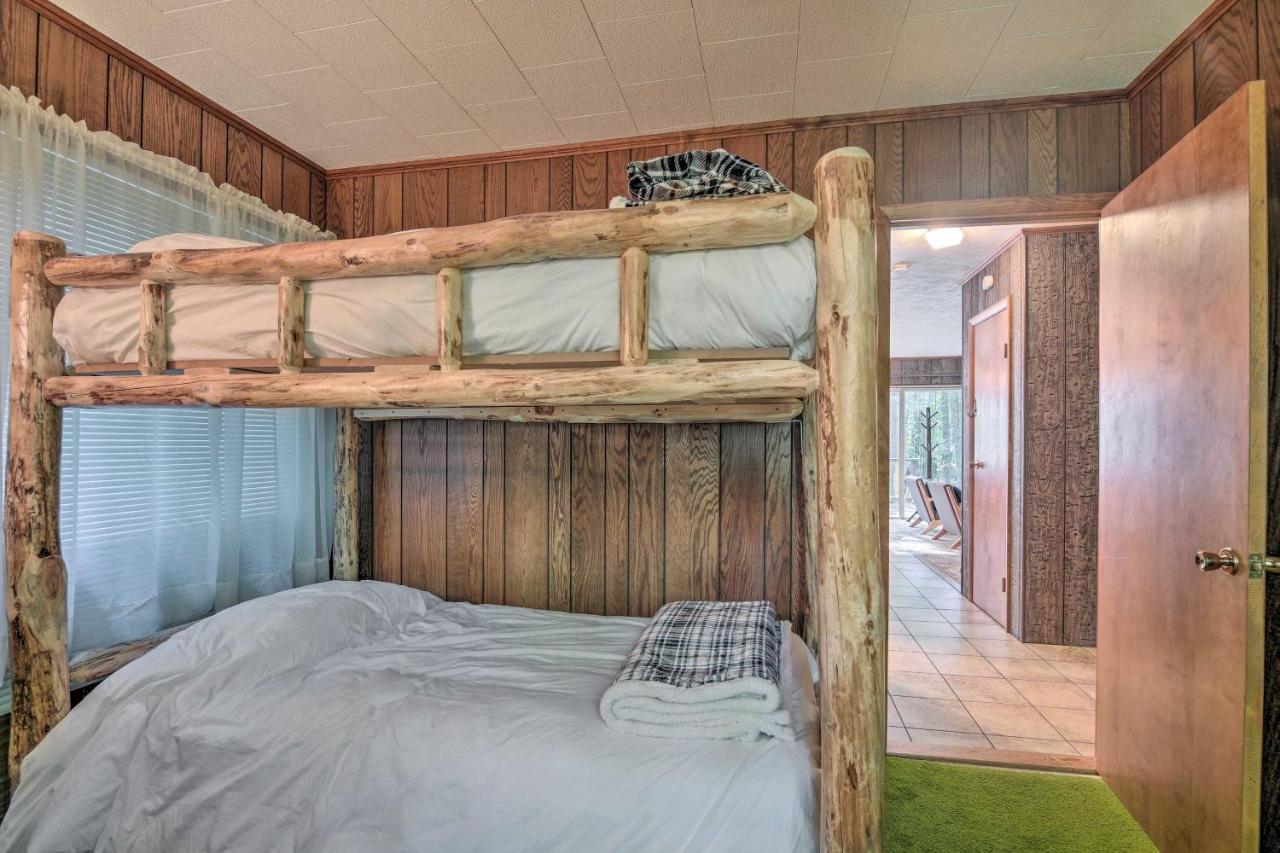 Cozy Adirondacks Cabin Walk To Lake Eaton! Jay Eksteriør bilde